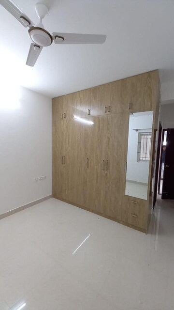 Room in 3 BHK Apartment at Peenya – for Rent