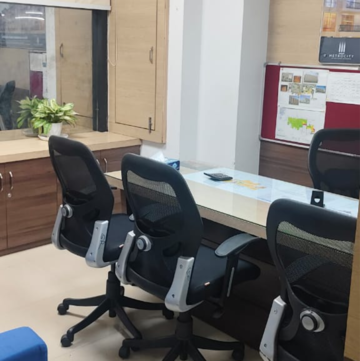 Team Area in  Office Space at Gomti Nagar – for Rent