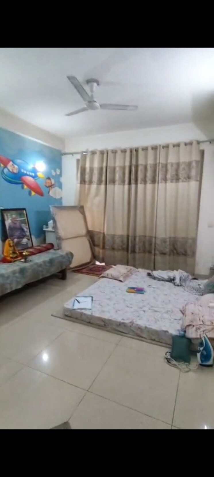 Bedroom, emaar-mgf-emerald-hills 3 Bedroom 1700 Sq.Ft. Apartment In Sector 65 Gurgaon 9160050