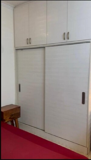 Room in 3 BHK Apartment at Gaur City 7th Avenue, Sector 4 Greater Noida – for Sale