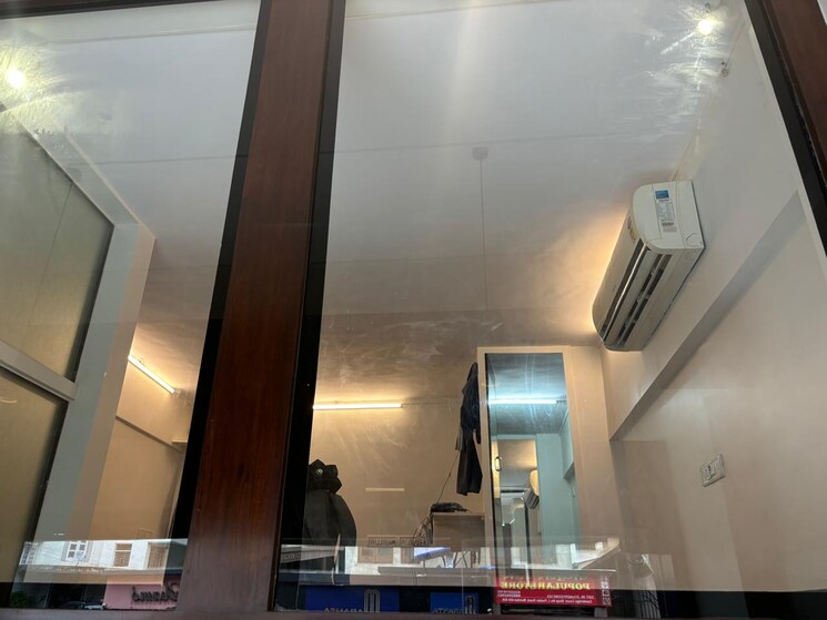 undefined, civic-centre Commercial Office Space 750 Sq.Ft. In Dadar East Mumbai 9160073