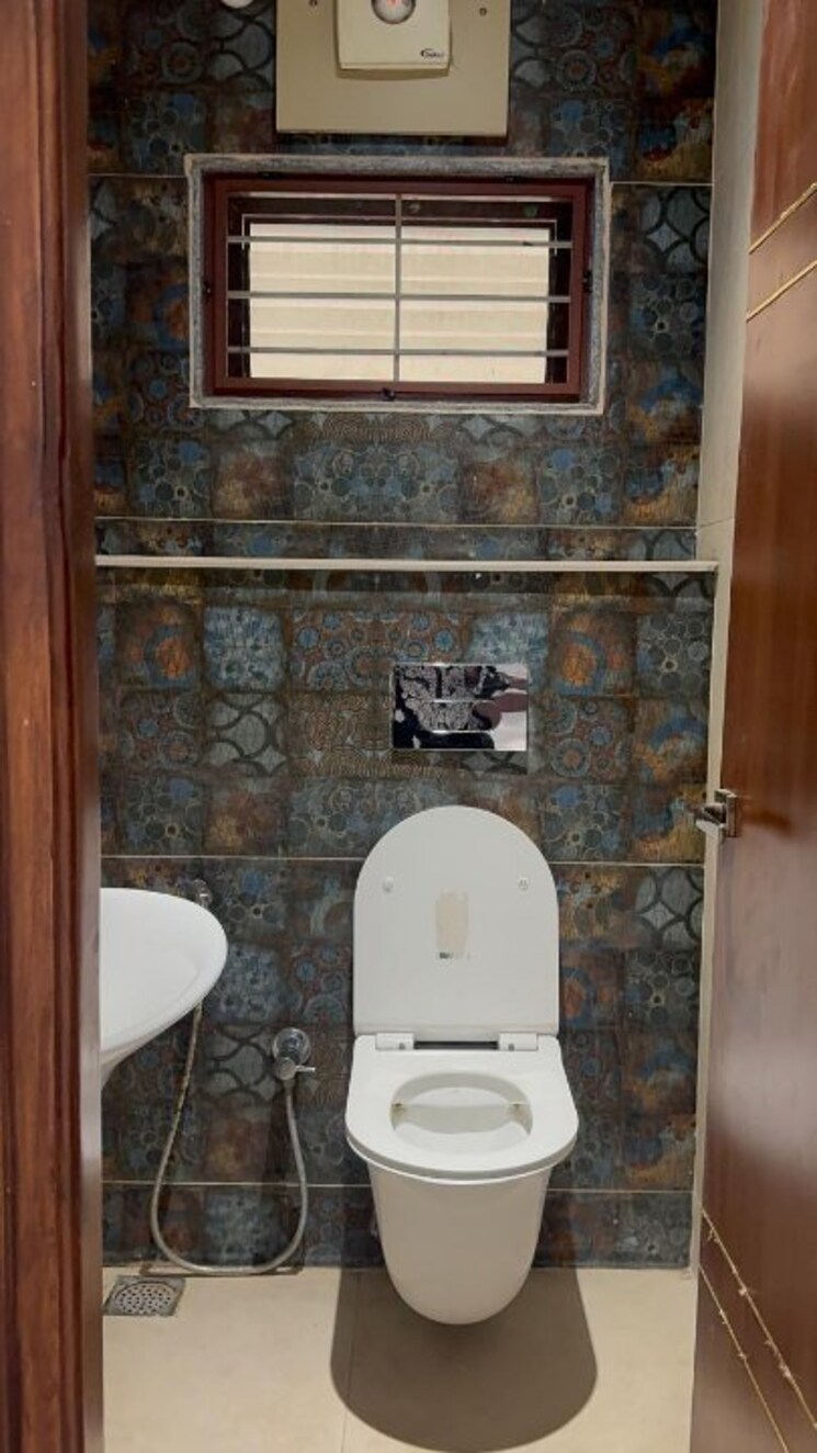 Bathroom, sohini-manhattan 3 Bedroom 1900 Sq.Ft. Apartment In Khajaguda Hyderabad 9160067