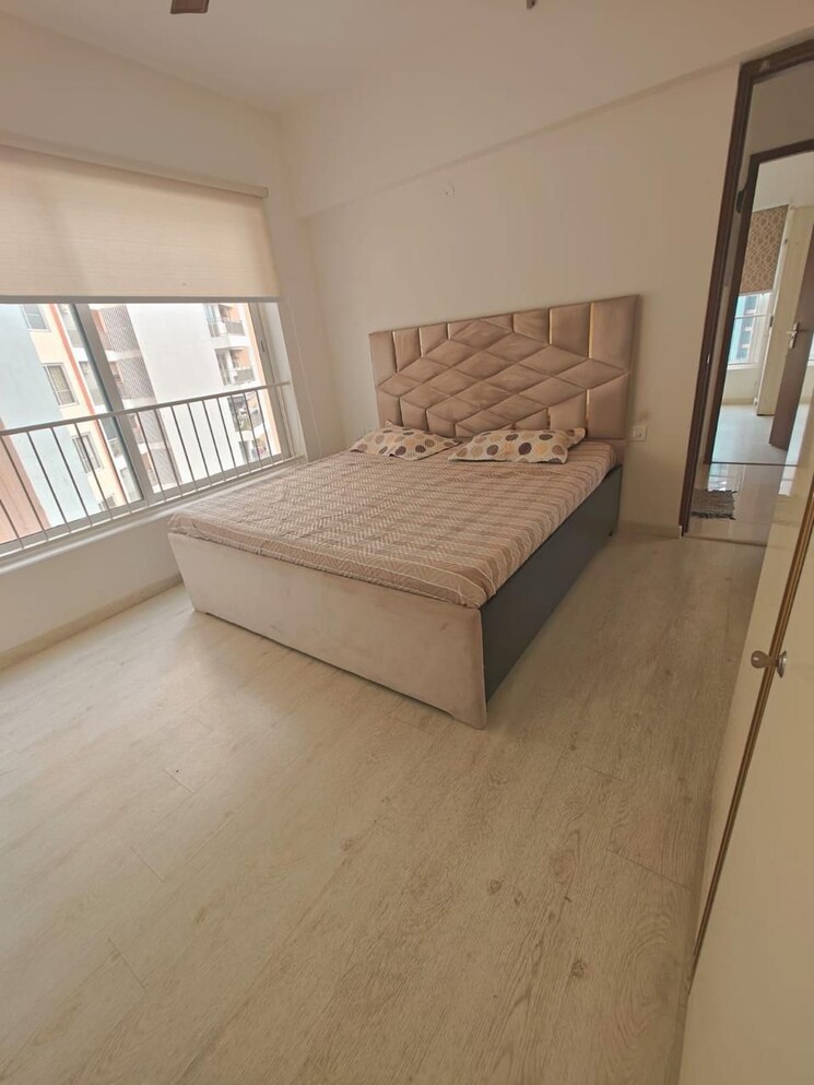 Room, shapoorji-pallonji-joyville-gurgaon 3 Bedroom 1852 Sq.Ft. Apartment In Sector 102 Gurgaon 9160085