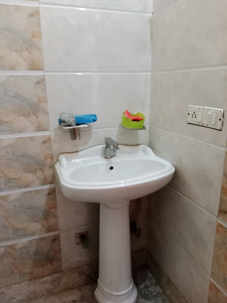 Bathroom, sector 18 2 Bedroom 1502 Sq.Ft. Builder Floor In Sector 18 Panipat 9160088