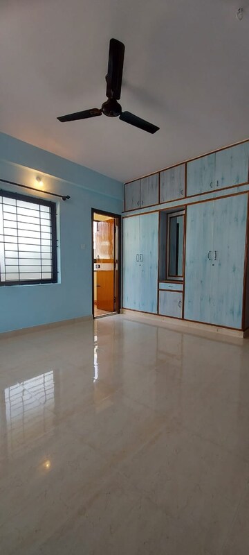 Room in 3 BHK Builder Floor at Manish Priyamvada Apartments, Btm Layout – for Rent