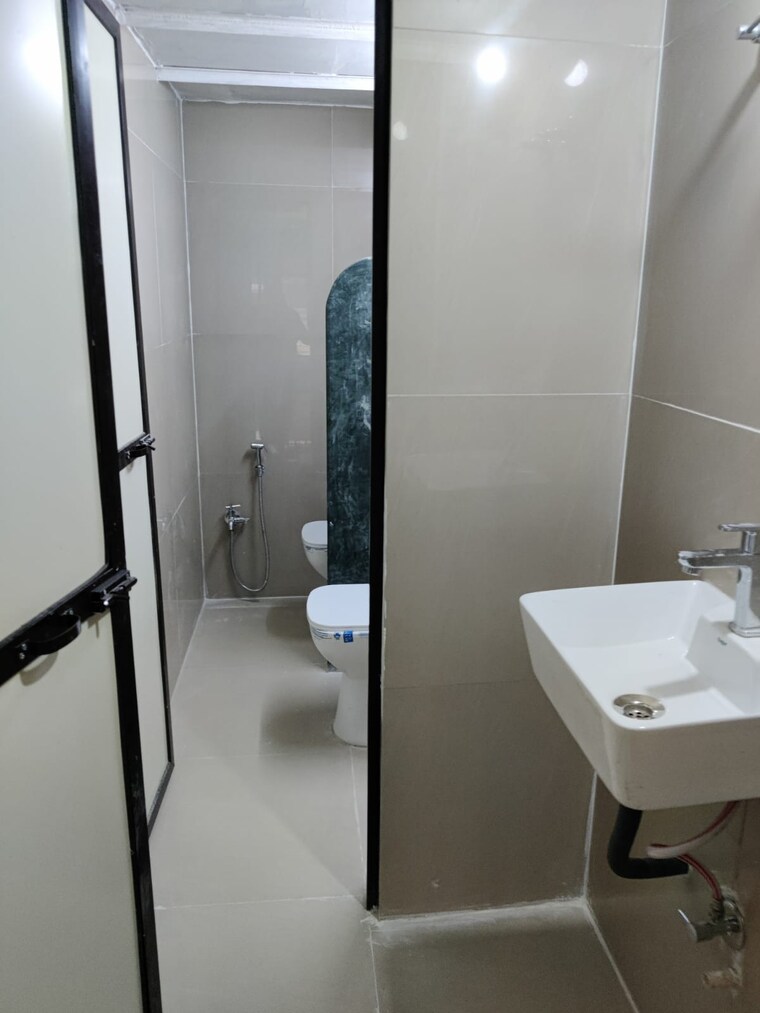 Team Area, shreeji-darshan Commercial Shop 3180 Sq.Ft. In Seawoods Navi Mumbai 9160113