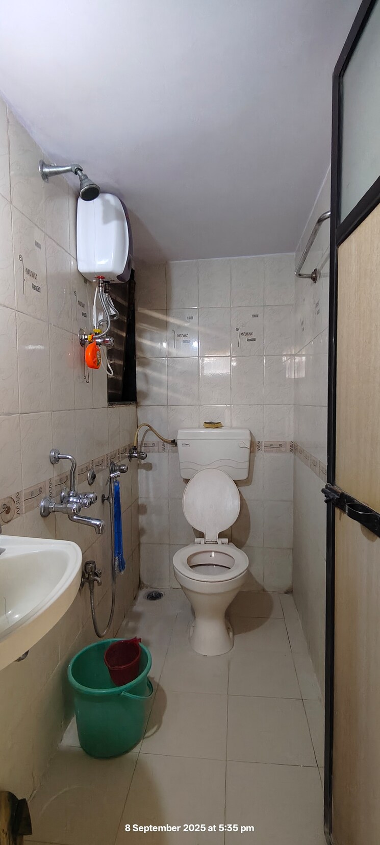 Bathroom, bhandup east 1 Bedroom 600 Sq.Ft. Apartment In Bhandup East Mumbai 9160115