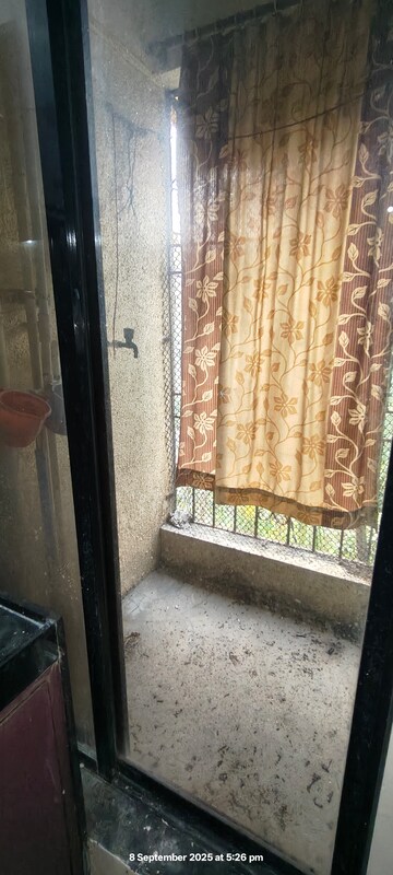 Bedroom in 1 BHK Apartment at Bhandup East – for Rent