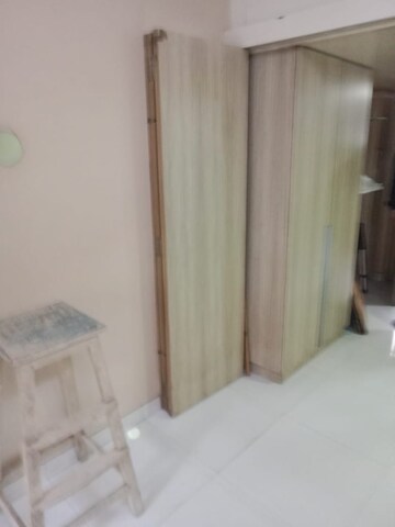 Master Bedroom in 1 BHK Apartment at Prabhat Apartment Prabhadevi, Prabhadevi – for Rent