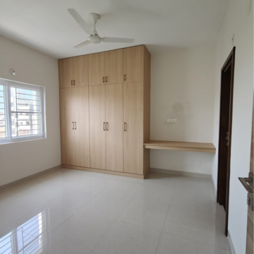Room in 2 BHK Apartment at Kamala Arcade Kondapur, Kondapur – for Rent