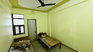 Team Area in 2 BHK Builder Floor at Mansarovar Extension – for Sale