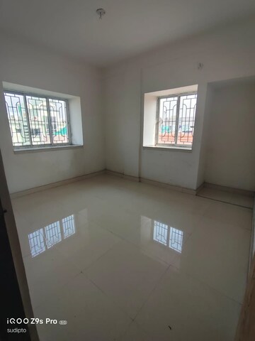 Room in 3 BHK Apartment at Topsia – for Sale