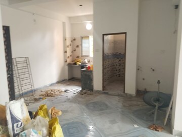 Bedroom in 6 BHK Apartment at Topsia – for Sale