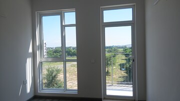 Room in 3 BHK Apartment at Ireo The Corridors, Sector 67a – for Sale