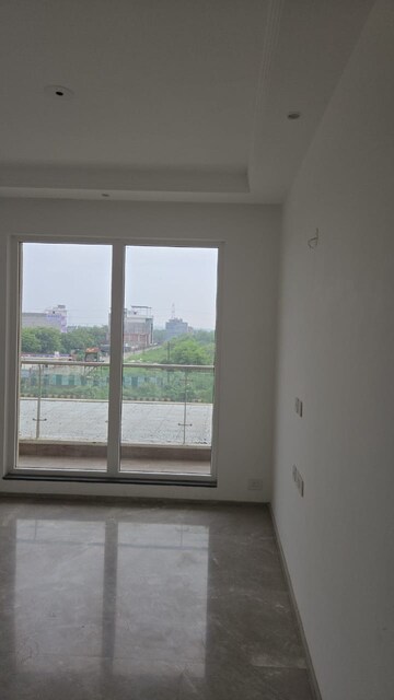 Room in 2 BHK Apartment at Ace Starlit, Sector 152 – for Rent
