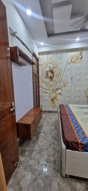 Furnished Amenities in 3 BHK Builder Floor at Sai Kunj New Palam  vihar, New Palam Vihar Phase 3 – for Sale