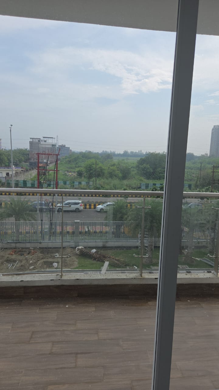 2 BHK Apartment For Sale in Ace Starlit