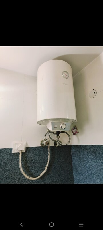 Bathroom in 1 BHK Builder Floor at Saket – for Rent