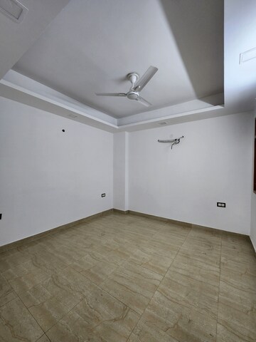 Furnished Amenities in 3 BHK Builder Floor at Chattarpur – for Rent