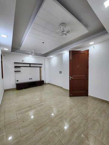 Furnished Amenities in 3 BHK Builder Floor at Chattarpur – for Rent