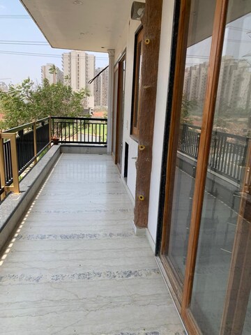 Balcony in 3 BHK Apartment at BPTP Amstoria, Sector 102 – for Rent