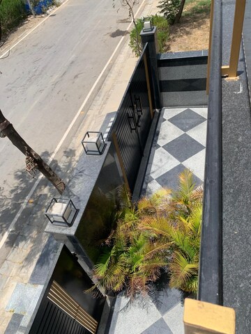 Balcony in 3 BHK Apartment at BPTP Amstoria, Sector 102 – for Rent