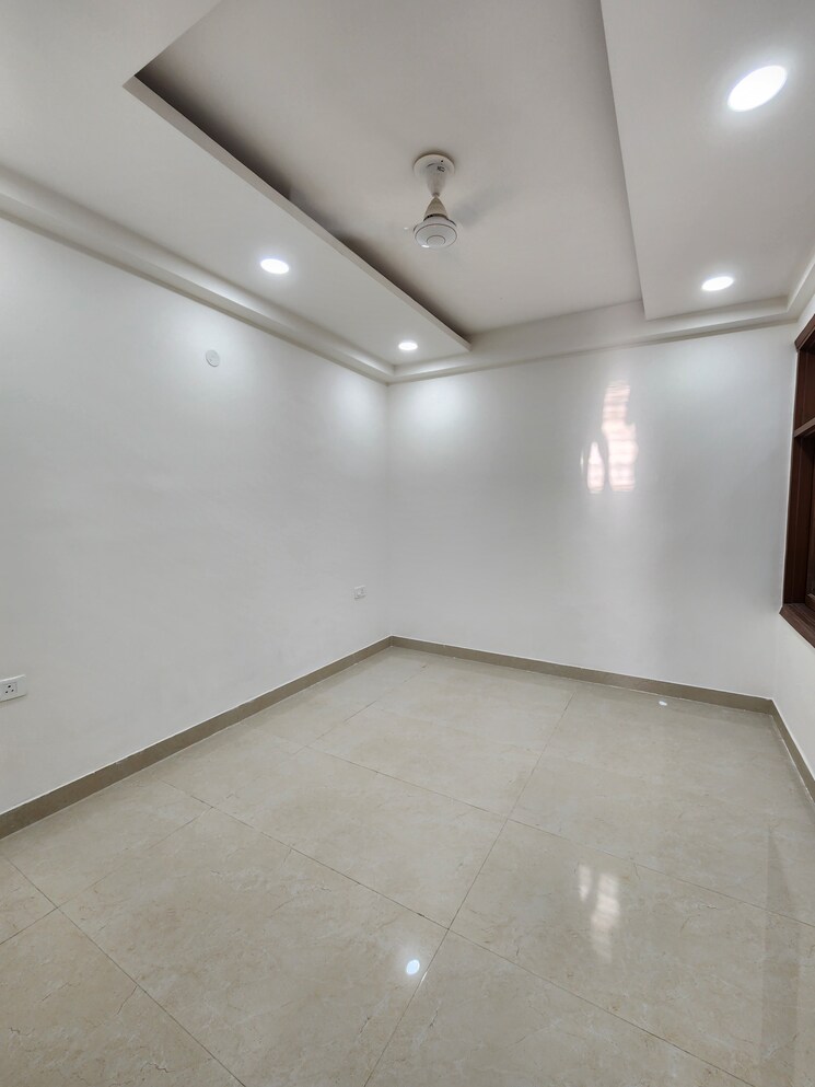 undefined, chattarpur 3 Bedroom 1200 Sq.Ft. Builder Floor In Chattarpur Delhi 9160319