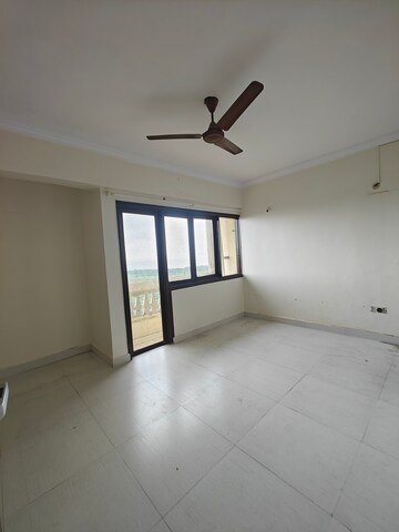 Room in 3 BHK Apartment at Keshav Kunj IV, Seawoods – for Rent