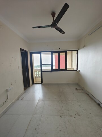 Room in 3 BHK Apartment at Keshav Kunj IV, Seawoods – for Rent