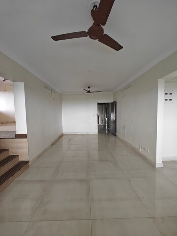 Room in 3 BHK Apartment at Keshav Kunj IV, Seawoods – for Rent