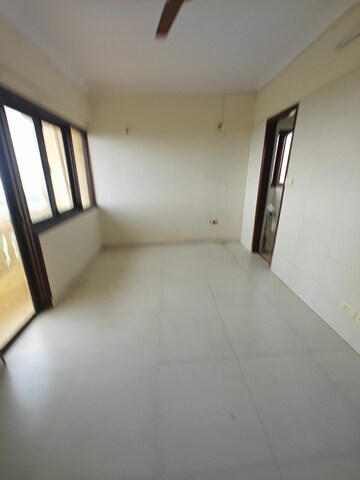 Room in 3 BHK Apartment at Keshav Kunj IV, Seawoods – for Rent