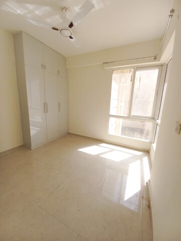 Room in 2 BHK Apartment at Signature The Millennia 2, Sector 37d – for Rent