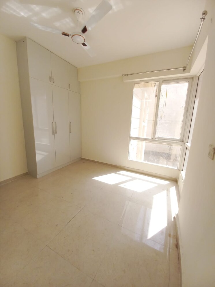 Room, signature-the-millennia-2 2 Bedroom 686 Sq.Ft. Apartment In Sector 37d Gurgaon 9160339