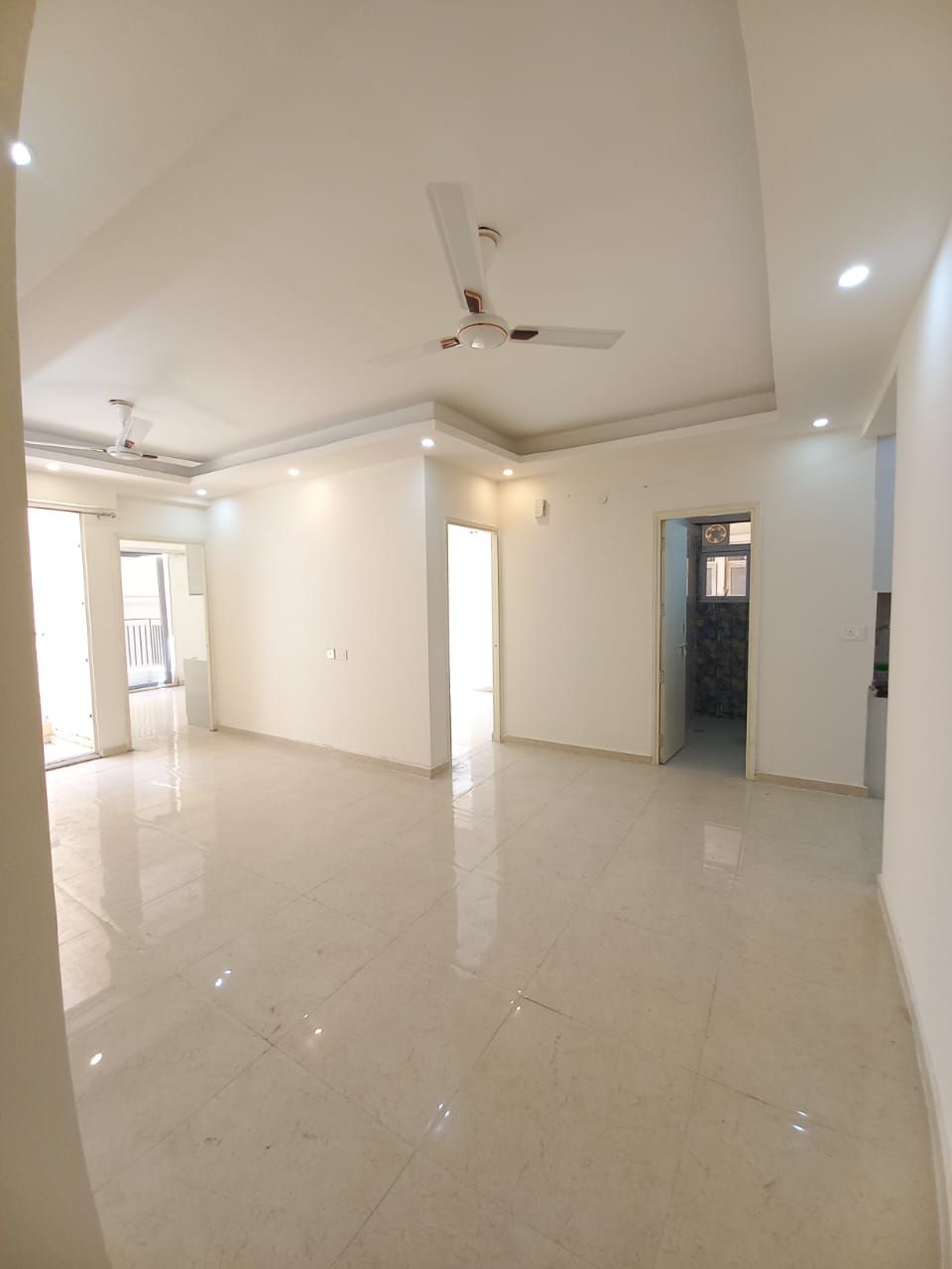2 BHK + Extra Room 686 Sq.Ft. Apartment in Signature The Millennia 2
