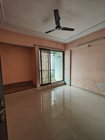 Room in 2 BHK Apartment at Padmashri CHS , Seawoods – for Rent