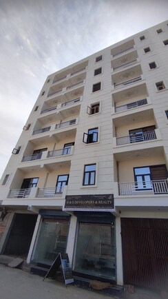 2 BHK Apartment For Sale in Shivalik Tower 1