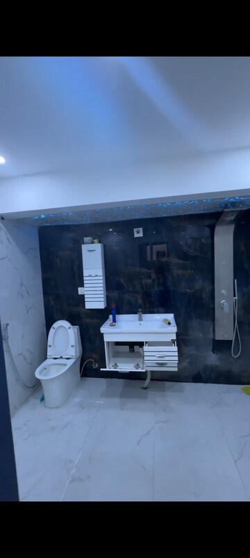 Furnished Amenities in 4 BHK Apartment at Trident Embassy, Sector 1 Greater Noida – for Rent