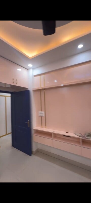 Furnished Amenities in 4 BHK Apartment at Trident Embassy, Sector 1 Greater Noida – for Rent