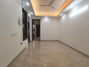 Room in 2 BHK Builder Floor at Saket – for Rent