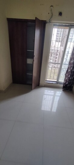 2 BHK Apartment For Sale in Siddhivinayak Residency Naupada
