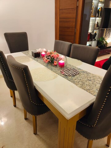 Master Bedroom in 4 BHK Builder Floor at Palam Vihar Residents Association, Palam Vihar – for Rent