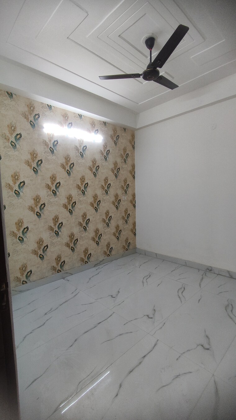 Bedroom, sector 73 2 Bedroom 960 Sq.Ft. Apartment In Sector 73 Noida 9160576