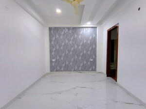 Room in 4 BHK Builder Floor at Vasundhara Sector 3 – for Sale