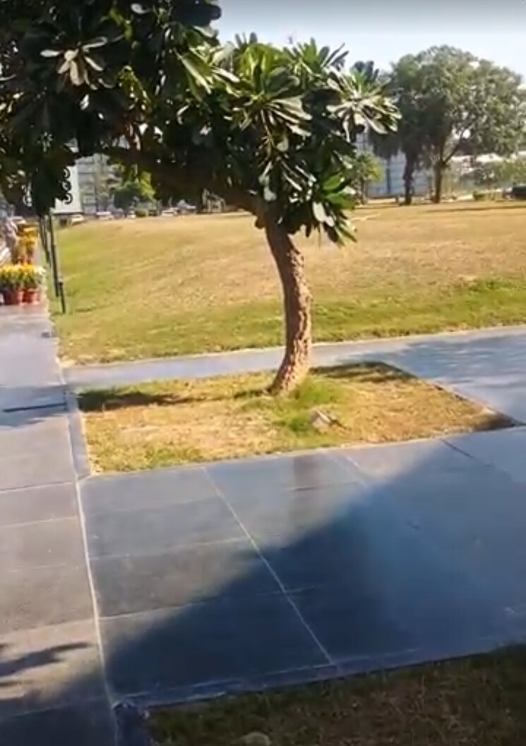 Garden, bptp-amstoria-verti-greens 2 Bedroom 1451 Sq.Ft. Apartment In Sector 102 Gurgaon 9160553