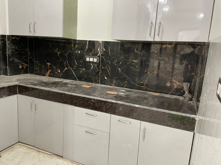 Kitchen, freedom fighters enclave 1 Bedroom 650 Sq.Ft. Builder Floor In Freedom Fighters Enclave Delhi 9160595