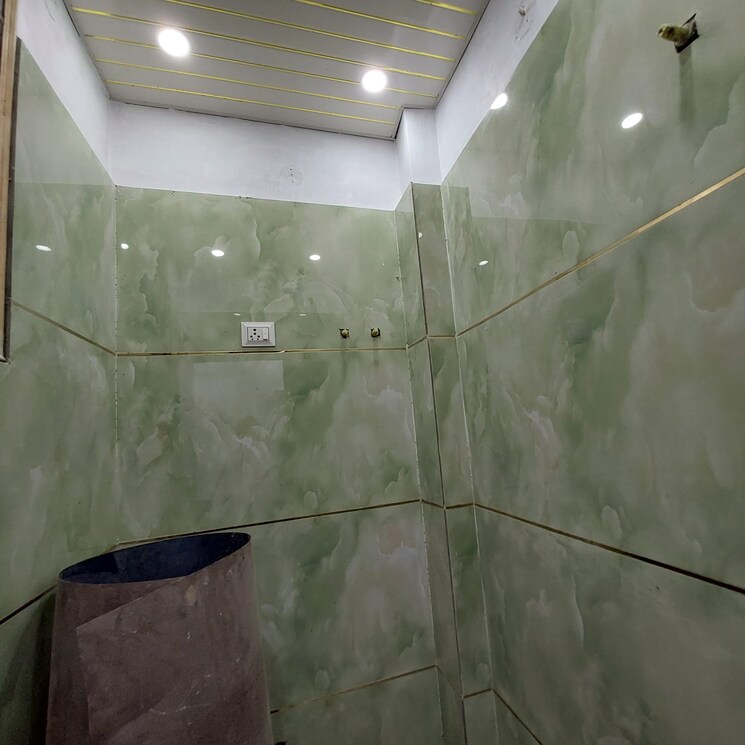 Bathroom, vasundhara sector 5 2 Bedroom 800 Sq.Ft. Builder Floor In Vasundhara Sector 5 Ghaziabad 9160586