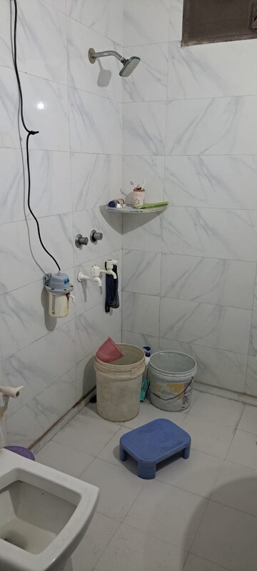 Master Bedroom in 3 BHK Builder Floor at Ashoka Enclave – for Rent