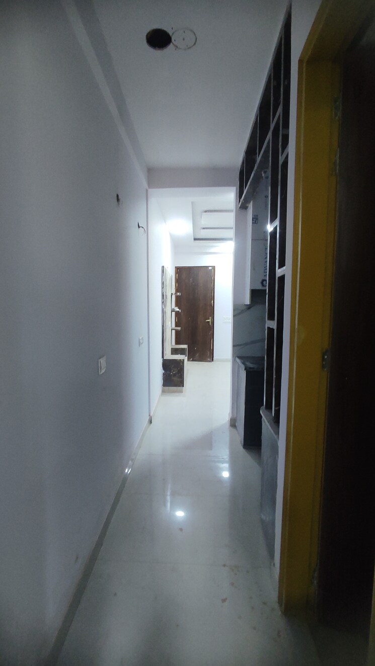 undefined, sector 73 1 Bedroom 650 Sq.Ft. Apartment In Sector 73 Noida 9160664