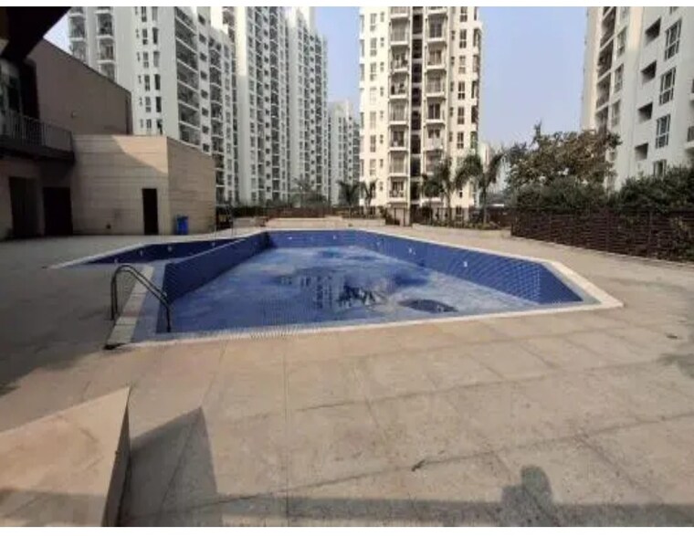 Swimming Pool, umang-winter-hills 3 Bedroom 1822 Sq.Ft. Apartment In Sector 77 Gurgaon 9160638