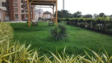 2 BHK Apartment – Exterior View View at Pashmina Waterfront, Old Madras Road - for Rent